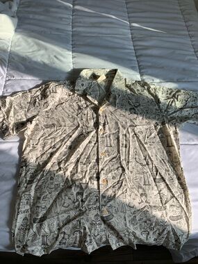 Men's Cream Short-Sleeve Button-Down Graphic Print Shirt
